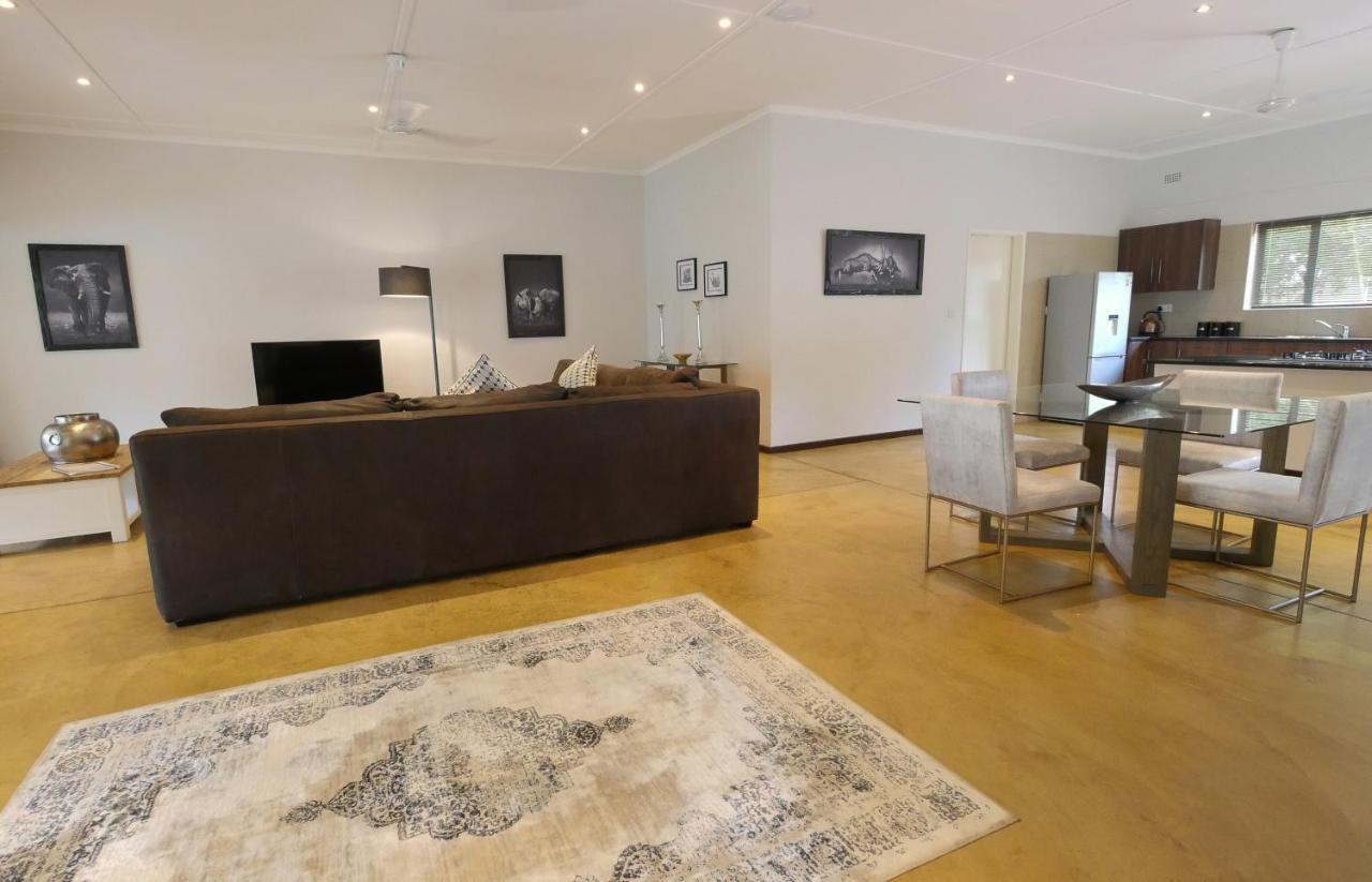 Victoria Falls Holiday Home Экстерьер фото